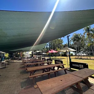 4* Holiday park Bushland Tavern